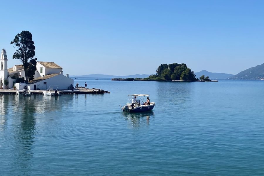 Boat Excursion – Corfu Old Town
